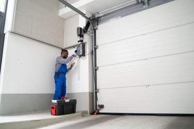 Garage Door Service in Leesburg, VA