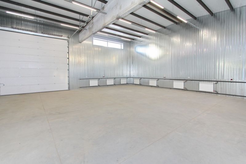 Warehouse Garage Construction in Pearland, TX